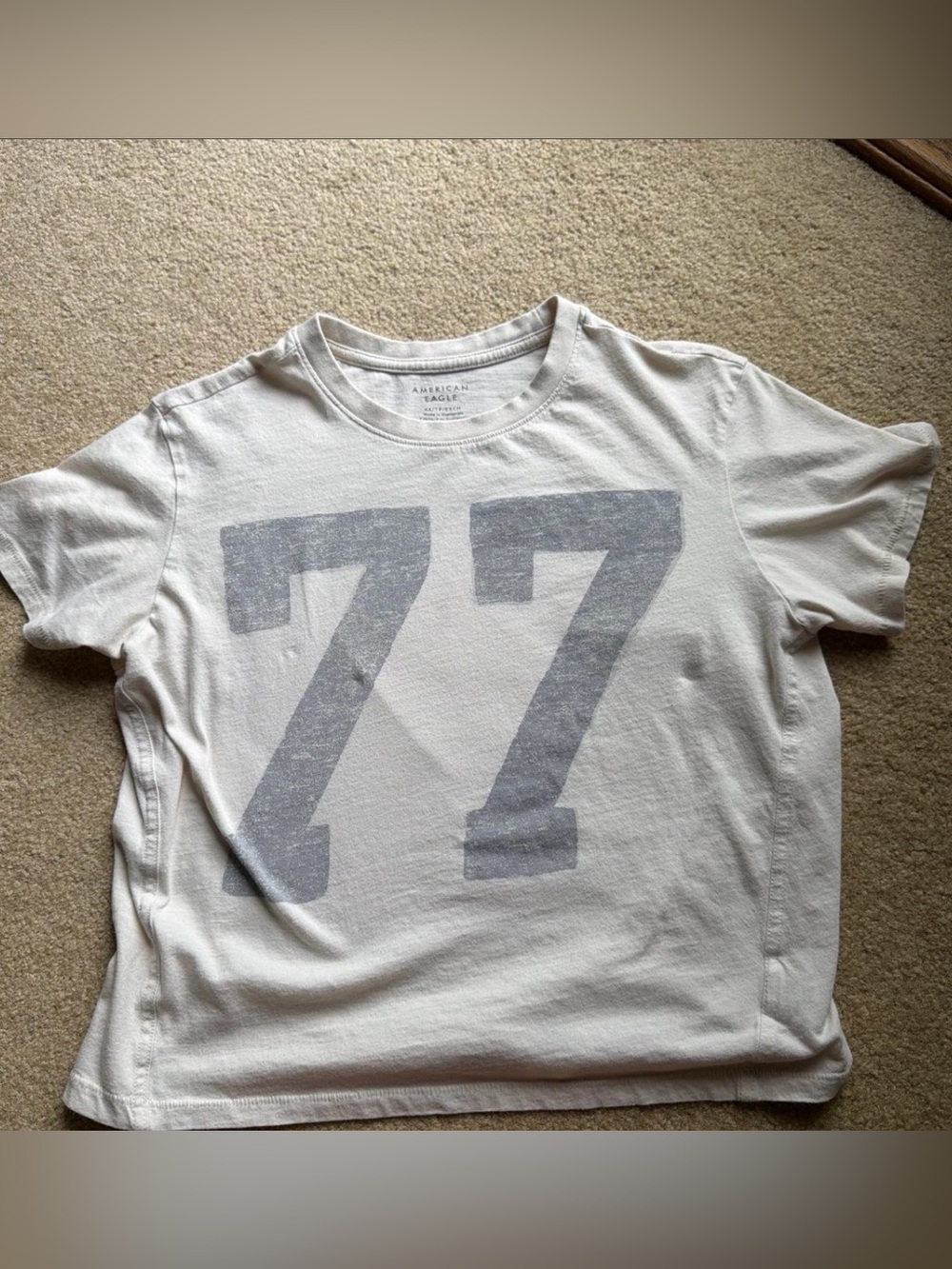 American Eagle tee
